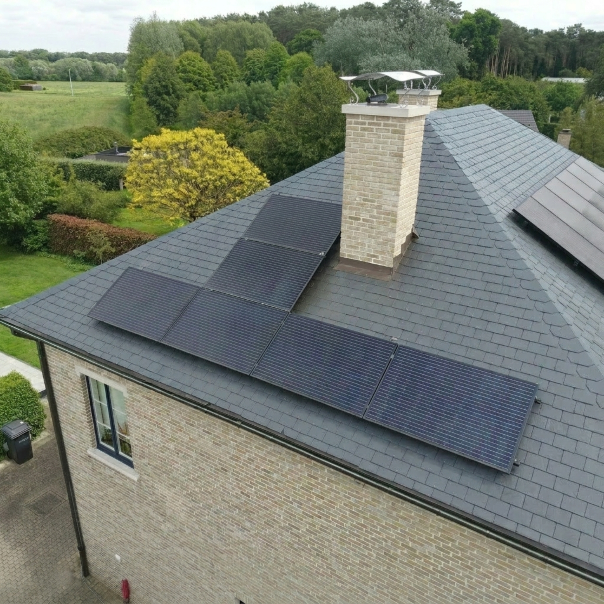 Na Zonnepanelen professioneel gereinigd